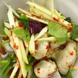 ยำหอยนางรมมะม่วง