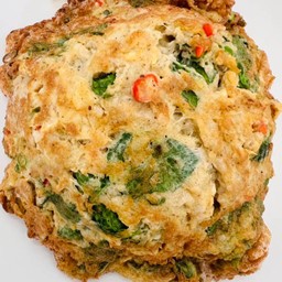 Minced Pork And Basil Omelette With Rice