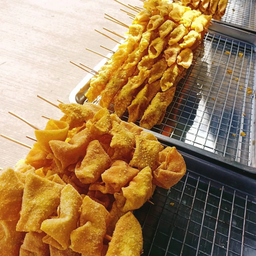 เกี๊ยวห่อปูอัดทอด