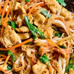 ผัดไทไก่