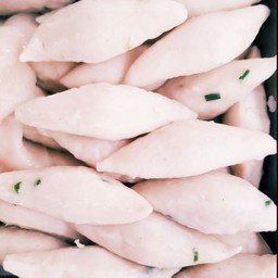 ลูกชิ้นปลาลวกจิ้ม + น้ำจิ้มซีฟู้ดรสเด็ด