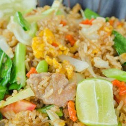ข้าวผัดหมู