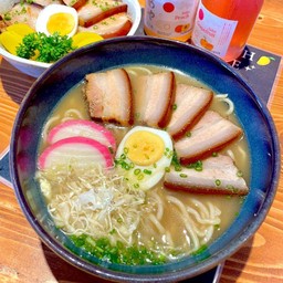 คาคูนิราเมน