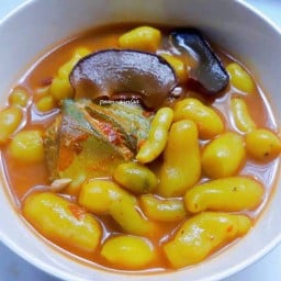 แกงส้มปลาใส่มันขี้หนู