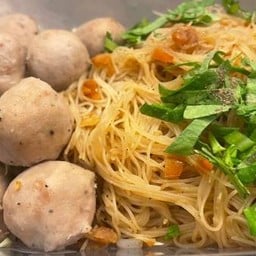 เส้นหมี่คลุก