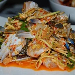 ยำมะม่วงปูม้า (2ตัว)