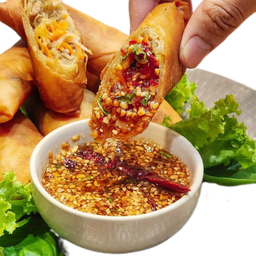 ปอเปี้ยะทอดไส้ผักวุ้นเส้น + น้ำจิ้ม