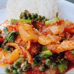 ข้าวผัดเผ็ด
