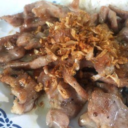 หมูกระเทียม