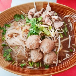 ข้าวซอย 20 บาท หน้าราชภัฏ หน้าราชภัฏ ประตู3