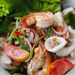 ยำรวมมิตรทะเล