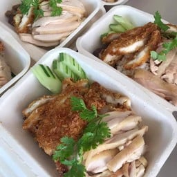 ข้าวมันไก่นายหัว (เจ้าเก่า) ข้าวมันไก่นายหัว (เจ้าเก่า)