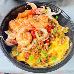 ข้าวไข่ข้นทะเลคั่วพริกเกลือ