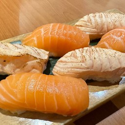 อาหารอร่อยค่ะ บริการดี สะอาดมากค่ะ