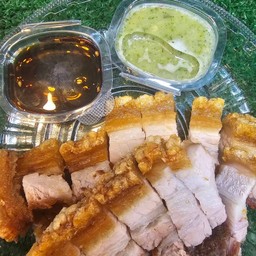 หมูกรอบเทวดา จุ๊ยซี่