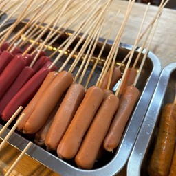 ไส้กรอกหนังกรอบ