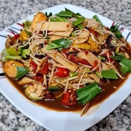 ตำป่าหอยดองพิเศษ