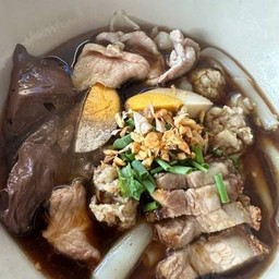 ก๊วยจั๊บรวม น้ำข้น