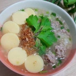 ข้าวต้ม เต้าหูไข่ หมูสับ