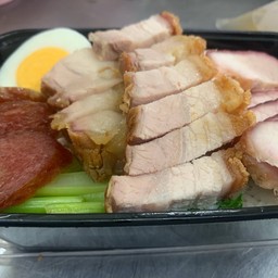 ข้าวหมูแดง