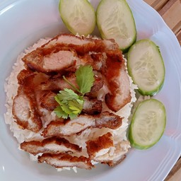 ข้าวมันไก่ท้ายน้ำ