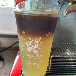 อเมริกาโน่น้ำผึ้งมะนาว Ice honey lemon Americano