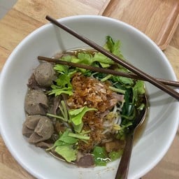 ก๋วยเตี๋ยวเนื้อ