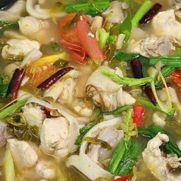 ต้มไก่ ใส่ใบมะขามออ่น