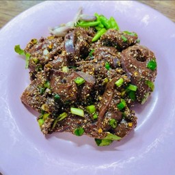 ก้อยตับ (เนื้อดิบ)