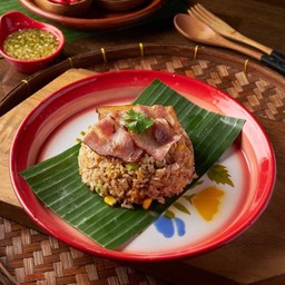 ข้าวผัดเบคอน