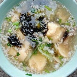 ต้มจืดเต้าหู้หมูสับสาหร่าย