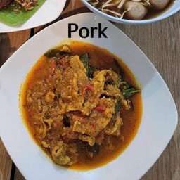 พริกแกงใต้ หมู (กับข้าว) (**รบกวนระบุ หมูสับหรือหมูชิ้น**)