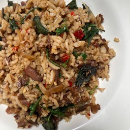 ข้าวกะเพราคลุก