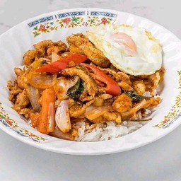 ข้าวราดผัดพริกเผา