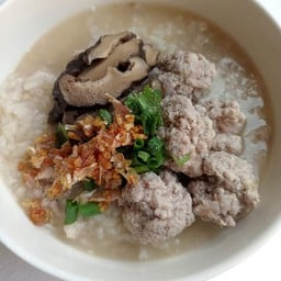 ข้าวต้มคุณย่า ก๋วยจั๊บญวนคุณยาย