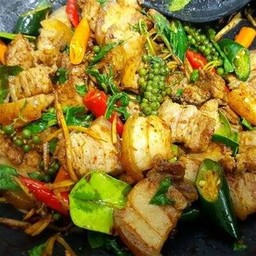 ผัดเผ็ดหมูป่า