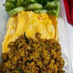 ข้าวคั่วกลิ้งหมูสับไข่ข้น