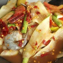 ตำกุ้งสดหลวงพระบาง