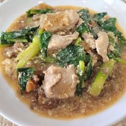 เจเจ ราดหน้าหมูหมัก/อาหารตามสั่ง