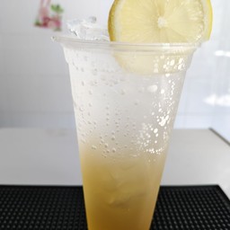 ผึ้งมะนาวโซดา