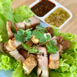 หมูกรอบ