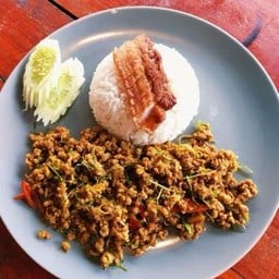 ข้าวราดคั่วกลิ้งเนื้อ