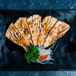 แซลมอนเบิร์นเทริยากิ