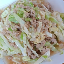 ผัดกระหล่ำปลีหมูสับ(กับข้าว)