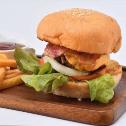 เบอร์เกอร์หมูโฮมเมด