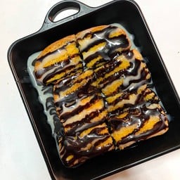 ขนมปังปิ้งซอสช็อกโกแลต 2 แผ่น