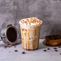 กาแฟคาราเมล มัคคิอาโต้เย็น