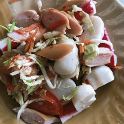 ยำยำลูกชิ้น P&P บ้านดง ยำยำลูกชิ้น P&P บ้านดง