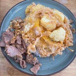 ชุดหมูชิ้นทอดเทียม+ไข่เจียวเต้าหู้ไข่