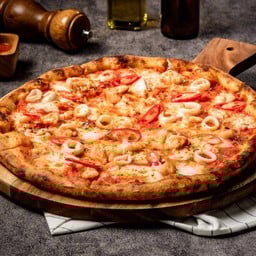 Spicy Seafood Pizza